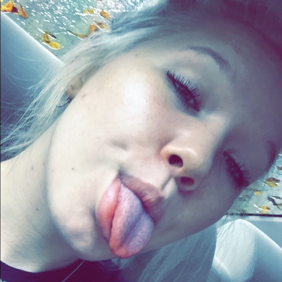 Meet your Posher, Brianna - Picture 1 of 1